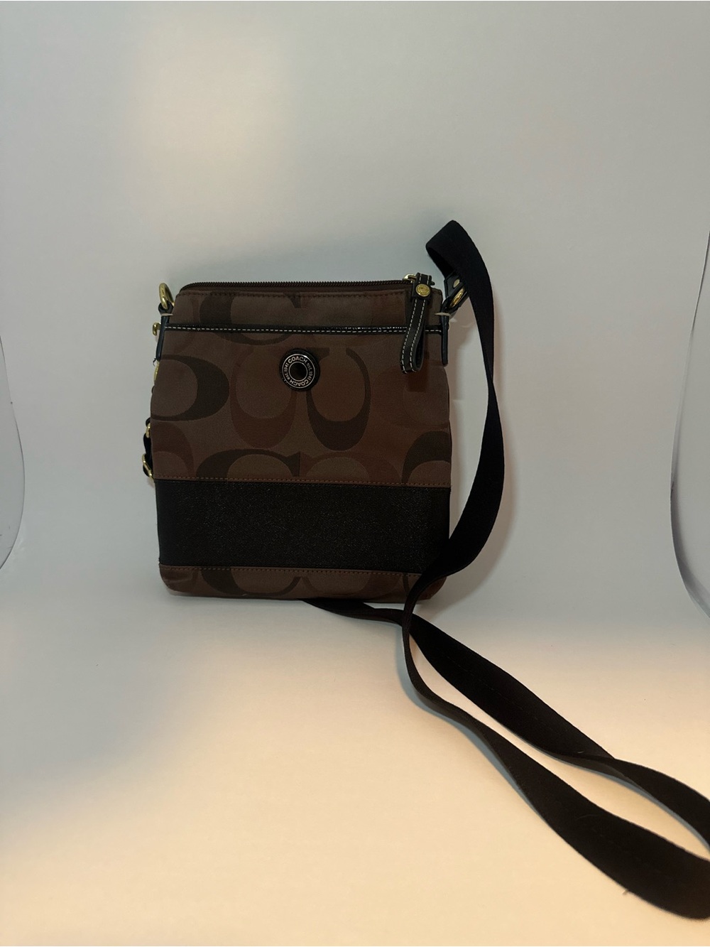 Authentic Coach Signature Crossbody Chocolate Espresso Brown & Black Tuscan Y2K